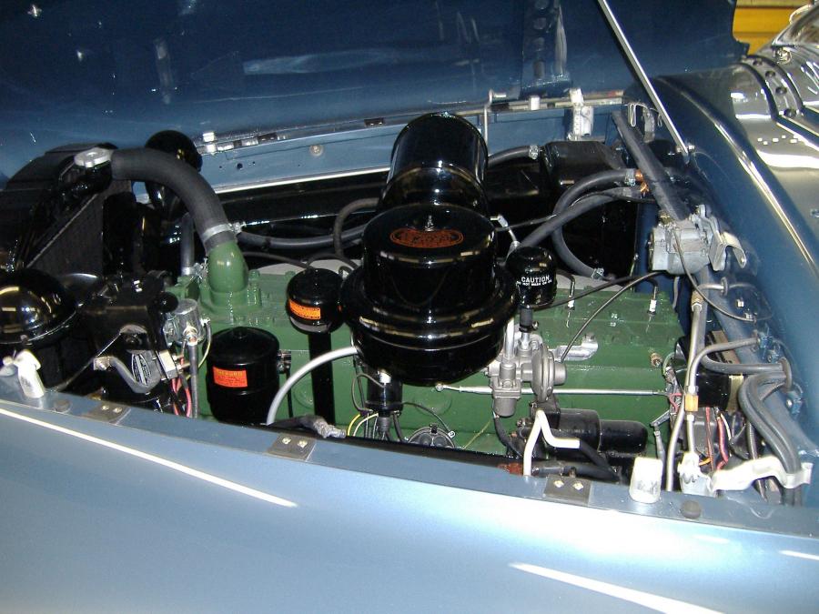  Packard Custom Eight Convertible 1949 года  (фото 5 из 9)